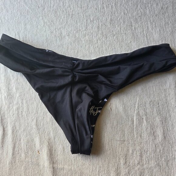 Low Rise Reversable Brazilian Bikini. - Picture 2 of 4